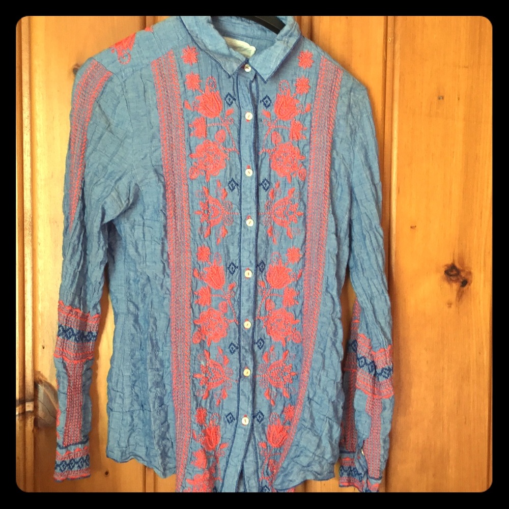 Johnny was shirt from the 3J collection. Sz: small